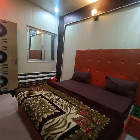 Hotel Yamnotri Dham Vrindāvan Exteriér fotografie