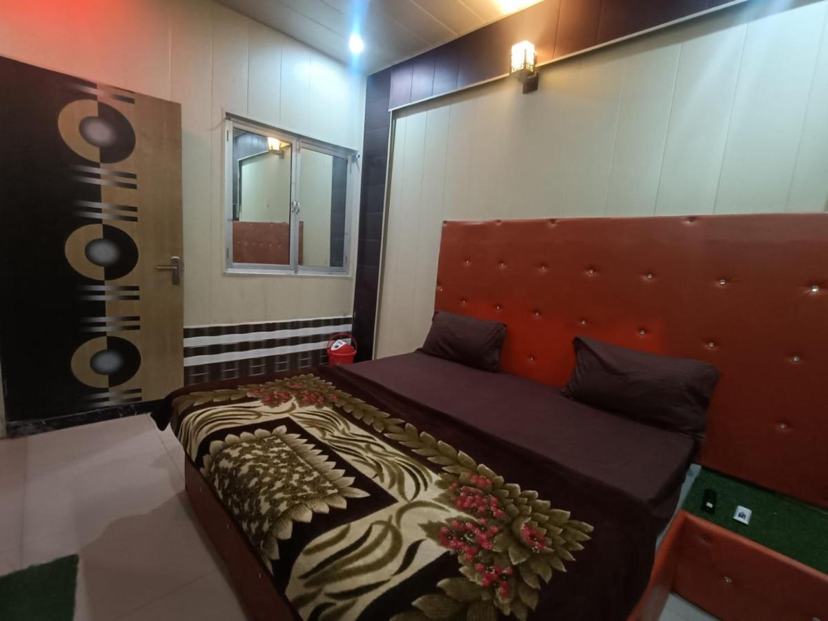 Hotel Yamnotri Dham Vrindāvan Exteriér fotografie