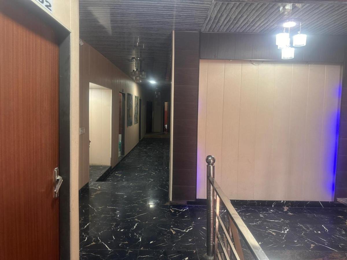 Hotel Yamnotri Dham Vrindāvan Exteriér fotografie