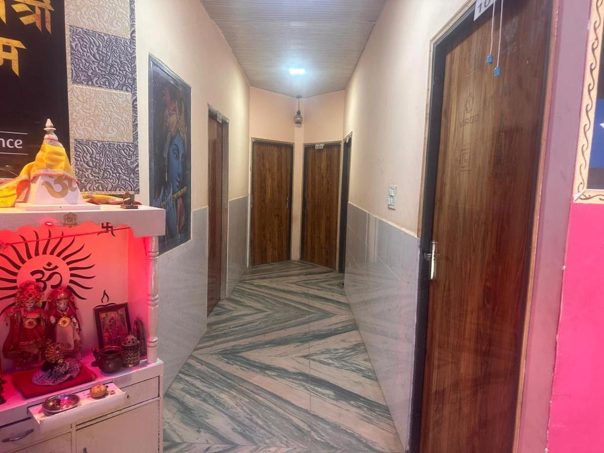 Hotel Yamnotri Dham Vrindāvan Exteriér fotografie
